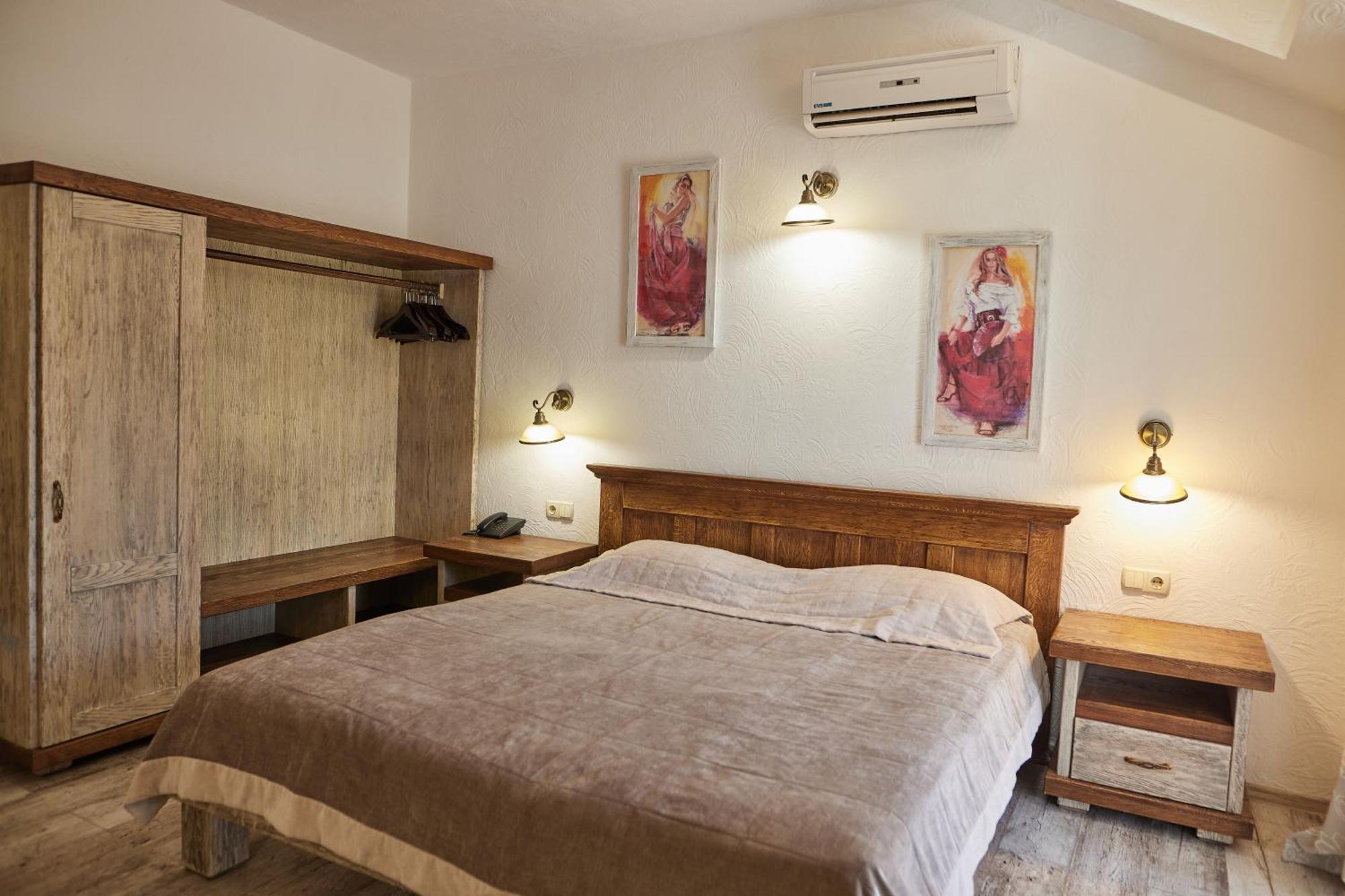 Zdybanka Hotel ซูมี ภายนอก รูปภาพ