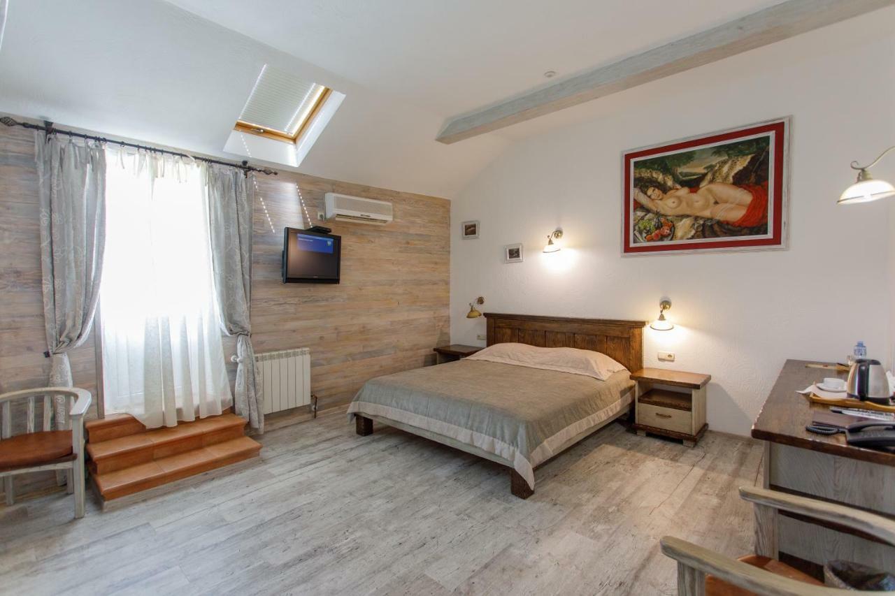 Zdybanka Hotel ซูมี ภายนอก รูปภาพ
